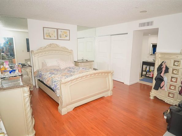 6301 N Falls Cir Dr 307, Lauderhill FL 33319