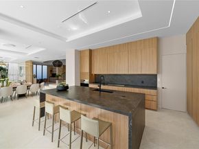 2950 NE 164th St, North Miami Beach FL 33160