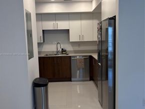 10950 NW 82nd St 319, Doral FL 33178