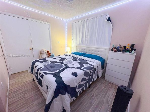 Undisclosed Address #A11852159, Miami FL 33193