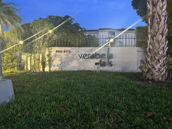 Undisclosed Address #A11852159, Miami FL 33193