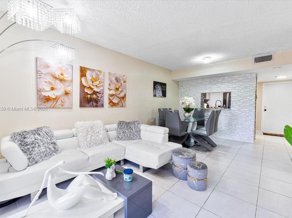 Undisclosed Address #A11852159, Miami FL 33193