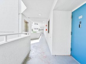 Undisclosed Address #A11852159, Miami FL 33193