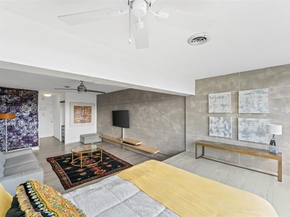 3 Island Ave PHA, Miami Beach FL 33139