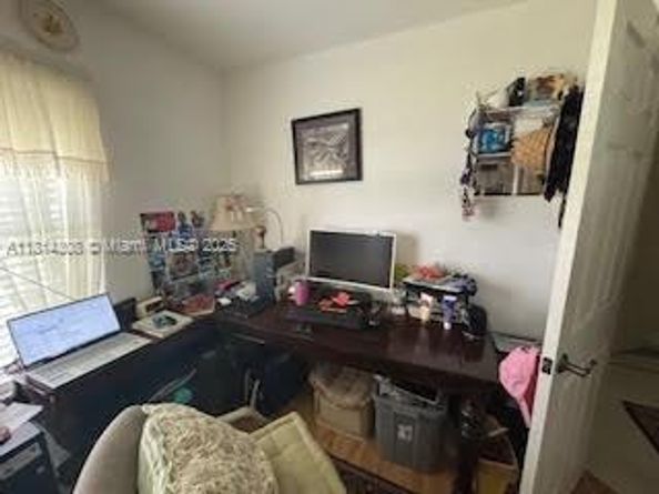 126 Chestnut Cir, Royal Palm Beach FL 33411