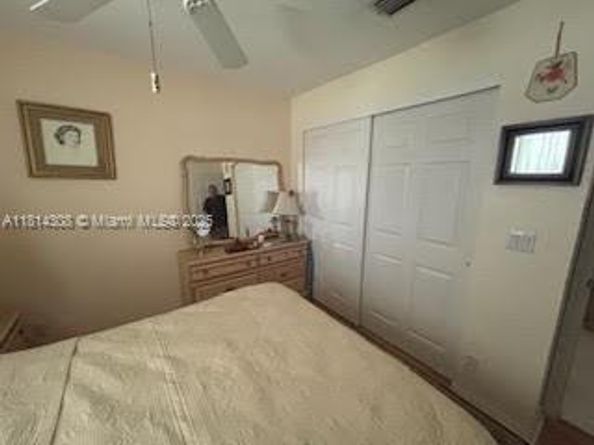 126 Chestnut Cir, Royal Palm Beach FL 33411