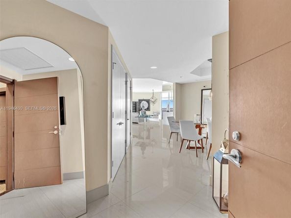 17301 Biscayne Blvd 2301, North Miami Beach FL 33160