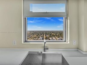 17301 Biscayne Blvd 2301, North Miami Beach FL 33160