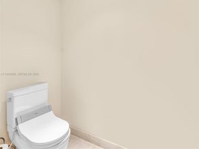 17301 Biscayne Blvd 2301, North Miami Beach FL 33160