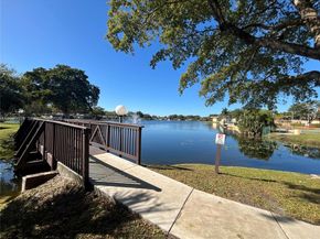 2 Briarwood Cir 112, Hollywood FL 33024