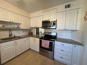 2 Briarwood Cir 112, Hollywood FL 33024