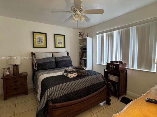 15480 SW 82nd Ln 228, Miami FL 33193