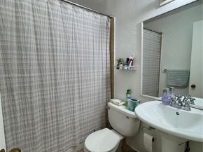 15480 SW 82nd Ln 228, Miami FL 33193