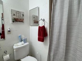 15480 SW 82nd Ln 228, Miami FL 33193