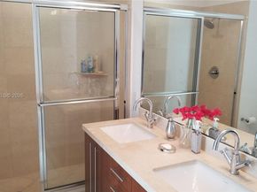 1111 SW 1st Ave 3516N, Miami FL 33130