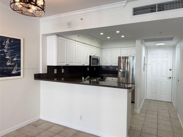 2501 S Ocean Dr 1405, Hollywood FL 33019