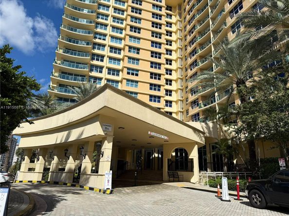 2501 S Ocean Dr 1405, Hollywood FL 33019