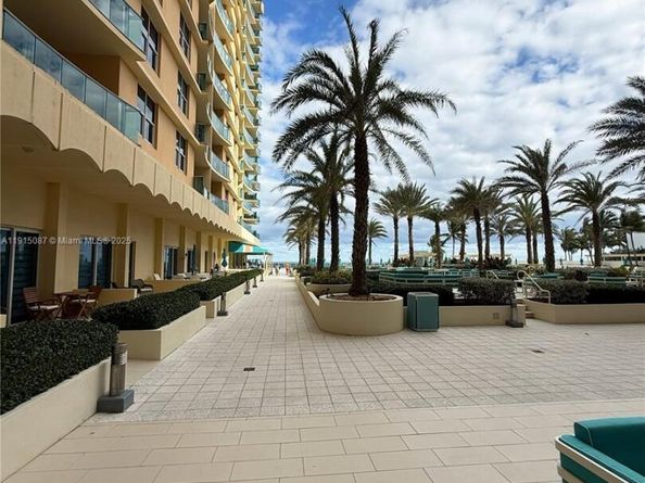 2501 S Ocean Dr 1405, Hollywood FL 33019