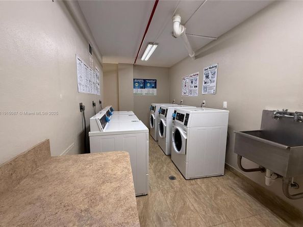 2501 S Ocean Dr 1405, Hollywood FL 33019