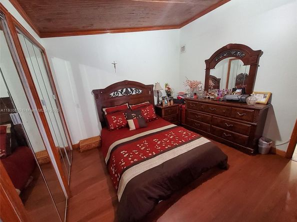 11389 SW 65th St, Miami FL 33173