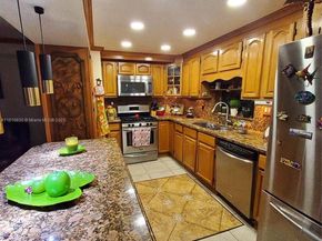11389 SW 65th St, Miami FL 33173
