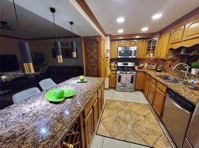 11389 SW 65th St, Miami FL 33173
