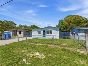 1017 NW 8th St, Hallandale Beach FL 33009