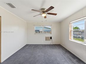 1017 NW 8th St, Hallandale Beach FL 33009