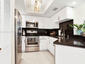 2009 SE 10th Ave 322, Fort Lauderdale FL 33316