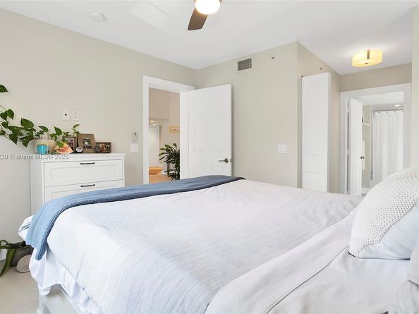 2009 SE 10th Ave 322, Fort Lauderdale FL 33316
