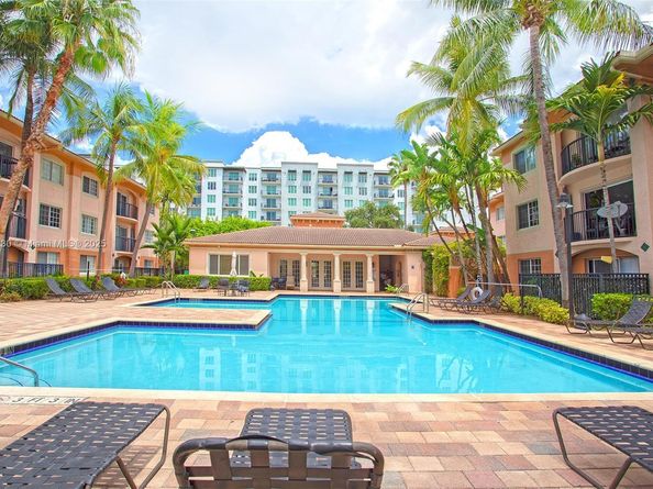 2009 SE 10th Ave 322, Fort Lauderdale FL 33316
