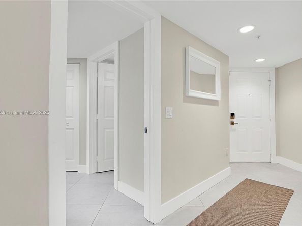 2009 SE 10th Ave 322, Fort Lauderdale FL 33316