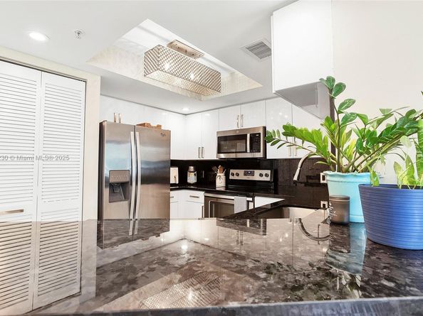 2009 SE 10th Ave 322, Fort Lauderdale FL 33316