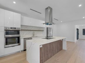 53 NW 107th St, Miami Shores FL 33168