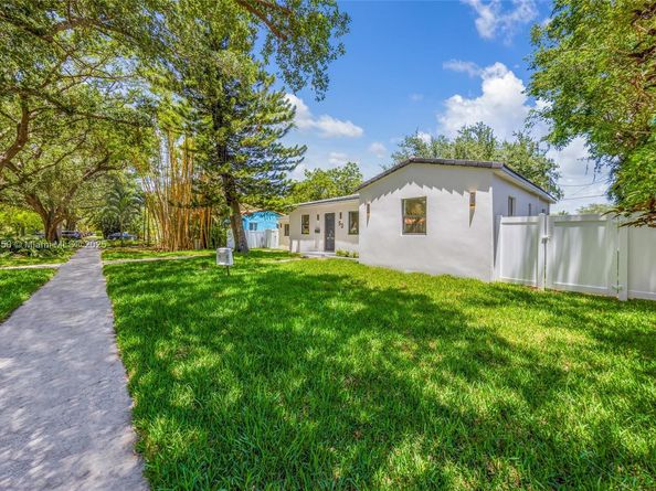 53 NW 107th St, Miami Shores FL 33168