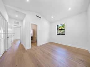 53 NW 107th St, Miami Shores FL 33168