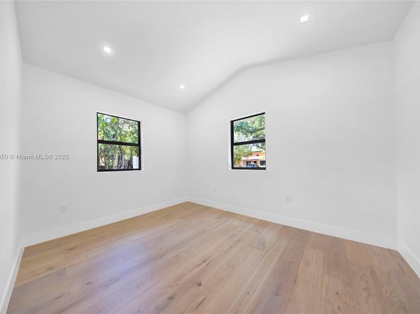 53 NW 107th St, Miami Shores FL 33168