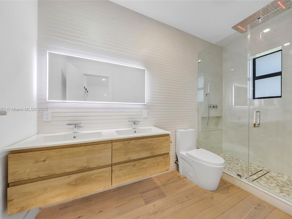 53 NW 107th St, Miami Shores FL 33168