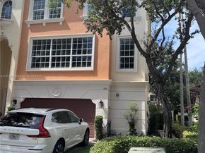 5565 NE Trieste Way, Boca Raton FL 33487