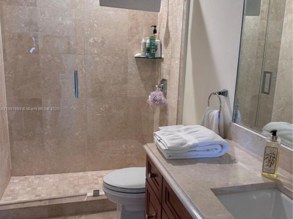 5565 NE Trieste Way, Boca Raton FL 33487