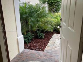5565 NE Trieste Way, Boca Raton FL 33487