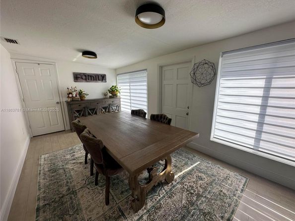 7310 SW 31st St, Miami FL 33155