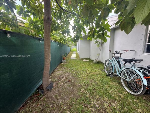 7310 SW 31st St, Miami FL 33155