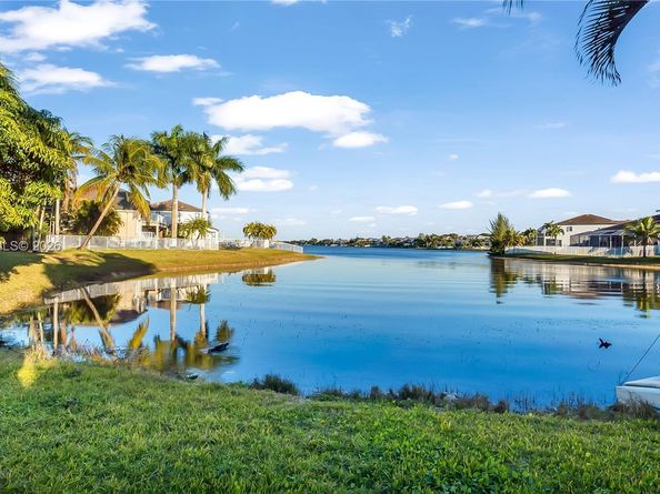 5265 SW 171st Ave, Miramar FL 33027