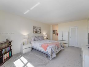 1965 S Ocean Dr 18K, Hallandale Beach FL 33009