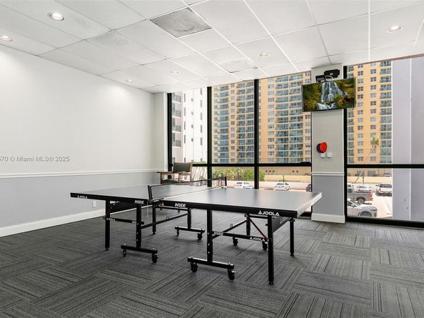 2101 S Ocean Dr 2707, Hollywood FL 33019