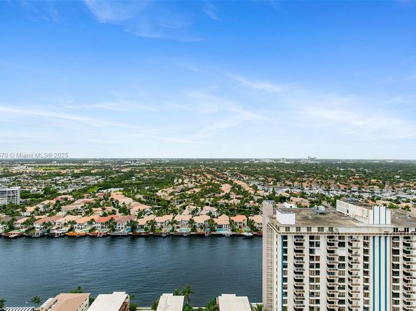 2101 S Ocean Dr 2707, Hollywood FL 33019