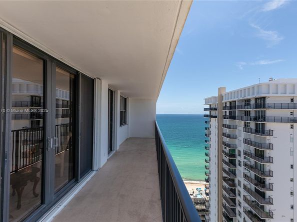 2101 S Ocean Dr 2707, Hollywood FL 33019
