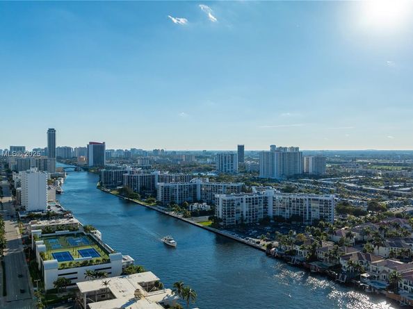 2101 S Ocean Dr 2707, Hollywood FL 33019