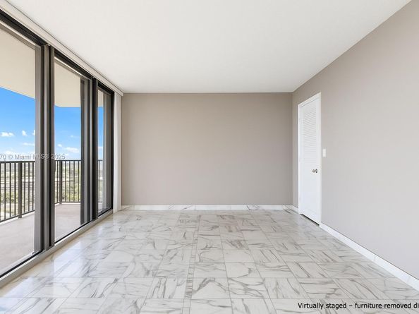 2101 S Ocean Dr 2707, Hollywood FL 33019